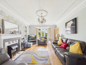 Lounge- click for photo gallery
